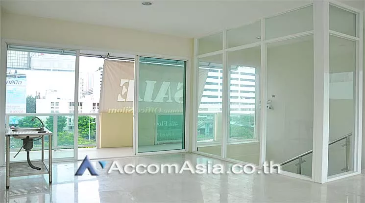 12  Office Space For Sale in silom ,Bangkok BTS Sala Daeng AA13163